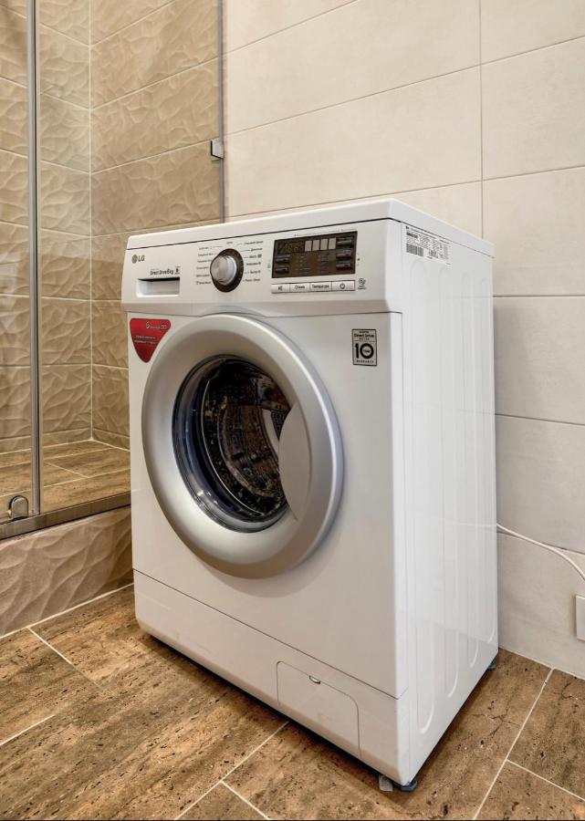 Raisson Aparthotel D86 Хан Шатыр Asztana Kültér fotó